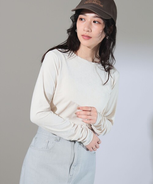 Demi-Luxe BEAMS(デミルクス ビームス)の「トリアセテート ベロア ロングスリーブ Tシャツ(Tシャツ/カットソー・レディース・ホワイト系その他5/チャコールグレー・ONE SIZE)」の7枚目の写真