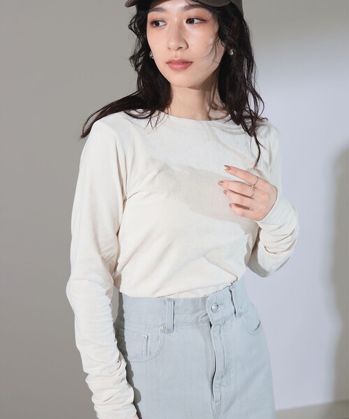 Demi-Luxe BEAMS(デミルクス ビームス)の「トリアセテート ベロア ロングスリーブ Tシャツ(Tシャツ/カットソー・レディース・ホワイト系その他5/チャコールグレー・ONE SIZE)」の10枚目の写真