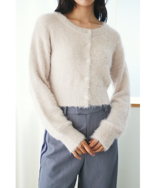 MIEL CRISHUNANT（ミエルクリシュナ）の「【累計お気に入り数2.8万人突破】ふわふわシャギークルーネックカーディガン（カーディガン/ボレロ・レディース・グレー/ブラック/ライトピンク・FREE）」の12枚目の写真