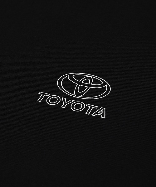 YEN TOWN MARKET（イェンタウンマーケット）の「【TOYOTA】トヨタ × フルーツ オブ ルーム Tシャツ（Tシャツ/カットソー・メンズ・ブラック/グレー/ホワイト・L/M）」の8枚目の写真