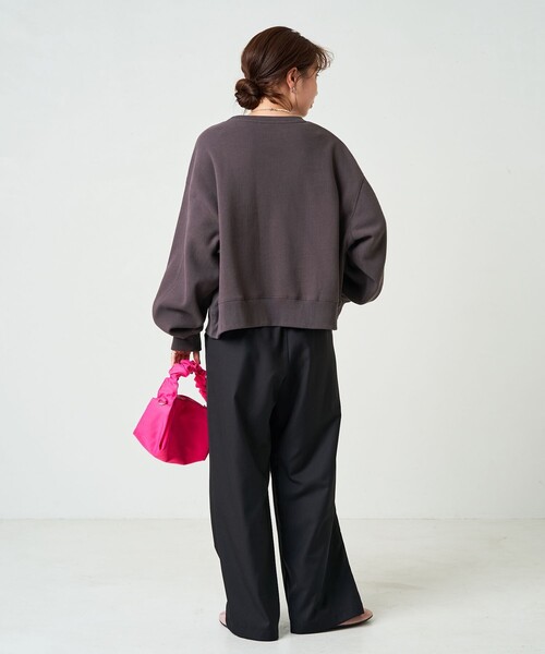 FREAK'S STORE(フリークスストア)の「限定展開 ヘビーウェイト ショート ビッグ スウェット(スウェット・レディース・ブラック/チャコールグレー/グレー/ナチュラル/ブルー/ライトグレー/ピンク/グリーン/パープル/ベージュ/ネイビー・フリ-)」の15枚目の写真