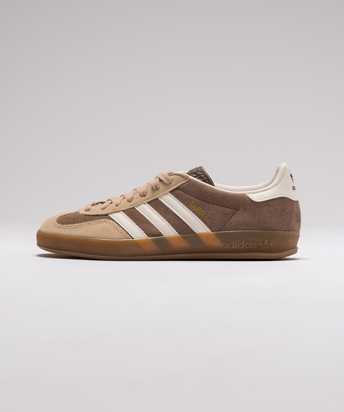 adidas（アディダス）の「販路限定カラー ADIDAS / アディダス