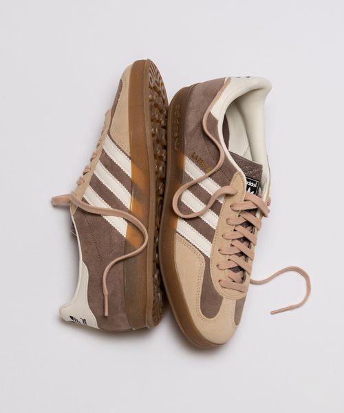 adidas（アディダス）の「販路限定カラー ADIDAS / アディダス