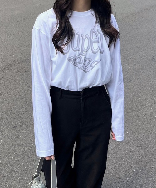 fiere(フィエール)の「メタリックプリントロンT/長袖Tシャツ(Tシャツ/カットソー・レディース・ホワイト・MEDIUM/LARGE)」の1枚目の写真