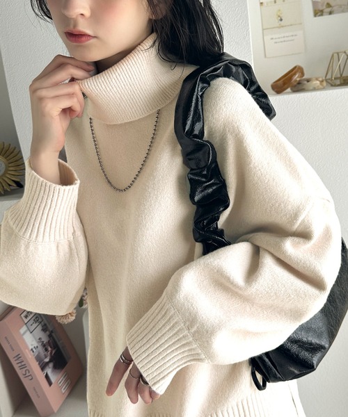 classicalelf(クラシカルエルフ)の「シンプルシックな大人の魅力。天竺編みタートルネック圧縮ニットプルオーバー(ニット/セーター・レディース・アイボリー/ブラック/ライトグレー/ブルー・MEDIUM/X-LARGE/SMALL/LARGE)」の5枚目の写真