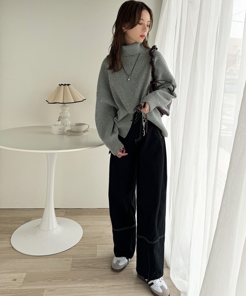 classicalelf(クラシカルエルフ)の「シンプルシックな大人の魅力。天竺編みタートルネック圧縮ニットプルオーバー(ニット/セーター・レディース・アイボリー/ブラック/ライトグレー/ブルー・MEDIUM/X-LARGE/SMALL/LARGE)」の17枚目の写真