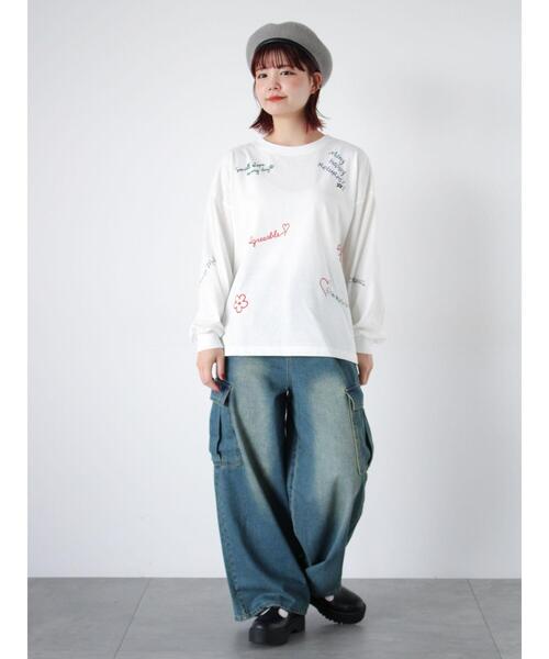 ehka sopo（エヘカソポ）の「らくがき刺繍プリントロンT（Tシャツ/カットソー・レディース・ブラック/グレー/オフホワイト・F）」の7枚目の写真