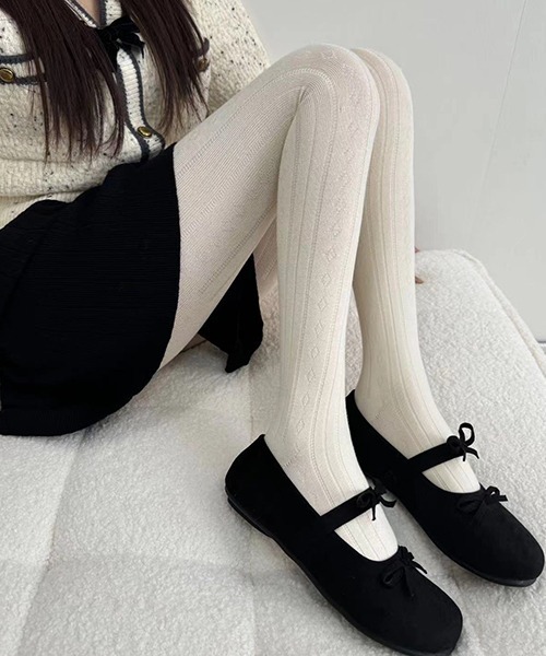 c.u.l（シーユーエル）の「ストライプダイヤ柄 カラータイツ cula1039（タイツ/ストッキング・レディース・グレー/ライトベージュ/アイボリー/ブラック/ダークブラウン/ブラウン/ダークグレー・FREE）」の11枚目の写真