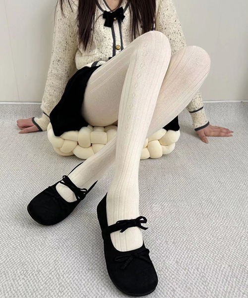 c.u.l（シーユーエル）の「ストライプダイヤ柄 カラータイツ cula1039（タイツ/ストッキング・レディース・グレー/ライトベージュ/アイボリー/ブラック/ダークブラウン/ブラウン/ダークグレー・FREE）」の12枚目の写真