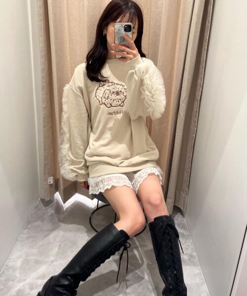 MAJESTIC LEGON（マジェスティックレゴン）の「SZKコラボ チャーミングスウェット（スウェット・レディース・ベージュ/オフホワイト/グレー・MEDIUM）」の3枚目の写真