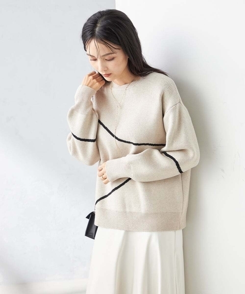 a.v.v(アーヴェヴェ)の「ラインアートニット(ニット/セーター・レディース・ベージュ/チャコールグレー・34/36/40/38/42)」の4枚目の写真