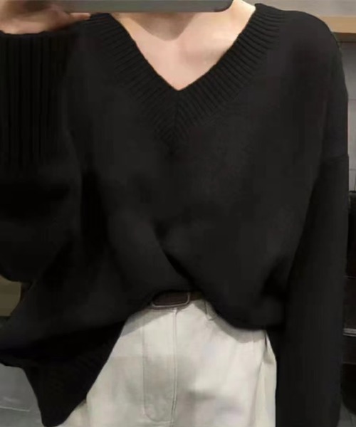 Asterellivi(アステレリビ)の「Vネックサイドスリットニット(ニット/セーター・レディース・モカ/ブルー/イエロー/ピンク/グレー/ブラウン/ブラック/ホワイト・FREE)」の10枚目の写真