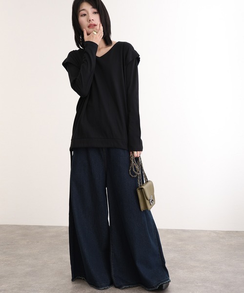 ElegChic(エレグシック)の「ショルダー タック カットソー(Tシャツ/カットソー・レディース・ベージュ系その他/オフホワイト/チャコールグレー/ブラック/カーキ・M/XL/4L)」の7枚目の写真