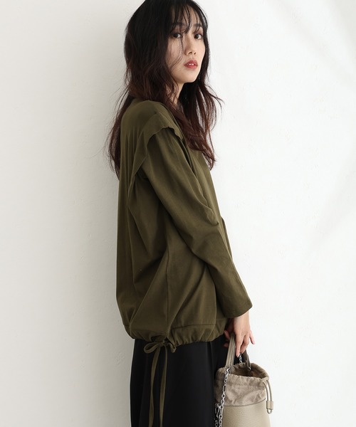 ElegChic(エレグシック)の「ショルダー タック カットソー(Tシャツ/カットソー・レディース・ベージュ系その他/オフホワイト/チャコールグレー/ブラック/カーキ・M/XL/4L)」の11枚目の写真
