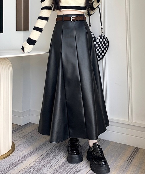 frunco(フランコ)の「【ZOZO限定】ベルト付きフェイクレザーロングスカート(スカート・レディース・ブラック/ブラウン・MEDIUM)」の11枚目の写真