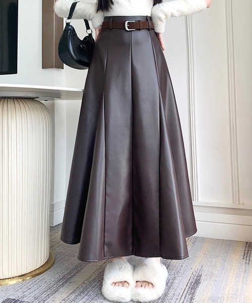 frunco(フランコ)の「【ZOZO限定】ベルト付きフェイクレザーロングスカート(スカート・レディース・ブラック/ブラウン・MEDIUM)」の16枚目の写真