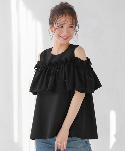 Fit more(フィットモア)の「ミニリボンチュールオープンショルダーブラウス(シャツ/ブラウス・レディース・ホワイト/ブラック/ピンク・FREE)」の2枚目の写真