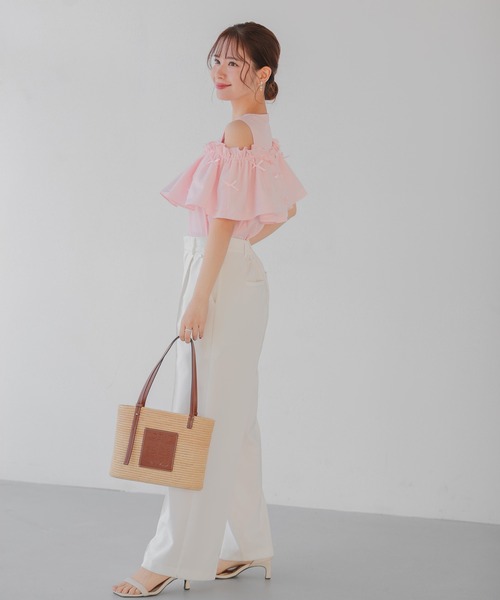 Fit more(フィットモア)の「ミニリボンチュールオープンショルダーブラウス(シャツ/ブラウス・レディース・ホワイト/ブラック/ピンク・FREE)」の10枚目の写真