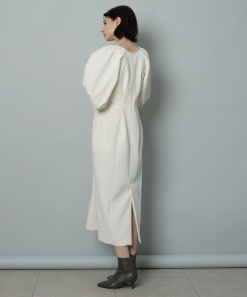 CADUNE(カデュネ)の「キルトジャガードワンピース(ワンピース・レディース・ブラック/オフホワイト・36/38)」の6枚目の写真