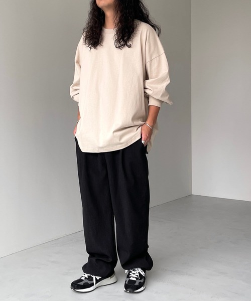 natto(ナット)の「【ユニセックスアイテム】loose silhouette heavy weight long sleeve / ルーズシルエットヘビーウェイトロングスリーブ(Tシャツ/カットソー・メンズ・アイボリー/ブラック・FREE)」の6枚目の写真
