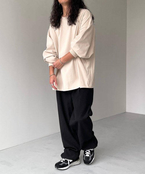 natto(ナット)の「【ユニセックスアイテム】loose silhouette heavy weight long sleeve / ルーズシルエットヘビーウェイトロングスリーブ(Tシャツ/カットソー・メンズ・アイボリー/ブラック・FREE)」の8枚目の写真