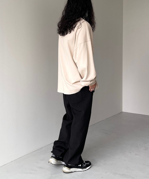 natto(ナット)の「【ユニセックスアイテム】loose silhouette heavy weight long sleeve / ルーズシルエットヘビーウェイトロングスリーブ(Tシャツ/カットソー・メンズ・アイボリー/ブラック・FREE)」の12枚目の写真
