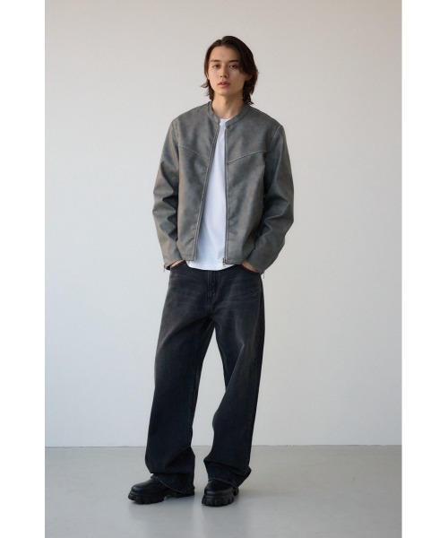 AZUL by moussy（アズールバイマウジー）の「ヴィンテージフェイクレザーライダースブルゾン（ブルゾン・メンズ・グレー/ブラック・MEDIUM/LARGE）」の16枚目の写真