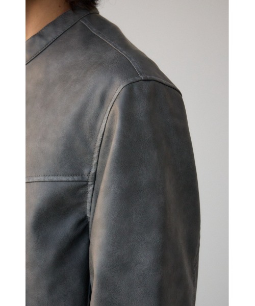 AZUL by moussy（アズールバイマウジー）の「ヴィンテージフェイクレザーライダースブルゾン（ブルゾン・メンズ・グレー/ブラック・MEDIUM/LARGE）」の21枚目の写真