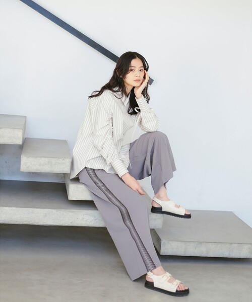 B:MING by BEAMS（ビーミングバイビームス）の「【洗える】2way シャーリング シャツ（シャツ/ブラウス・レディース・ホワイト系その他5/ブルー/ピンク・ONE SIZE）」の4枚目の写真