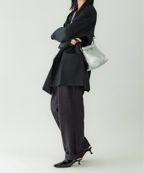 LE VERNIS（ル・ベルニ）の「LE VERNIS(ル・ベルニ)Quilting clutch bag（クラッチバッグ・レディース・カーキ/ブラック/シルバー/オレンジ/イエロー/ベージュ・FREE）」の17枚目の写真