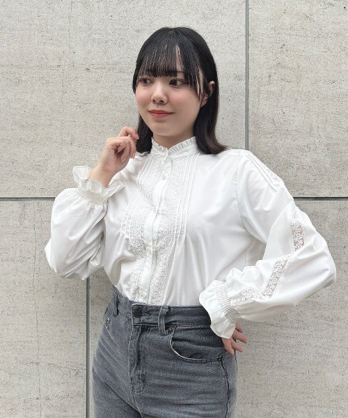 F i.n.t（フィント）の「レースピンタック使いブラウス/ fint　フィント（シャツ/ブラウス・レディース・ライトベージュ/オフホワイト・FREE）」の3枚目の写真