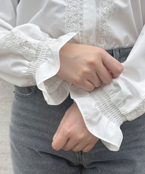 F i.n.t（フィント）の「レースピンタック使いブラウス/ fint　フィント（シャツ/ブラウス・レディース・ライトベージュ/オフホワイト・FREE）」の7枚目の写真