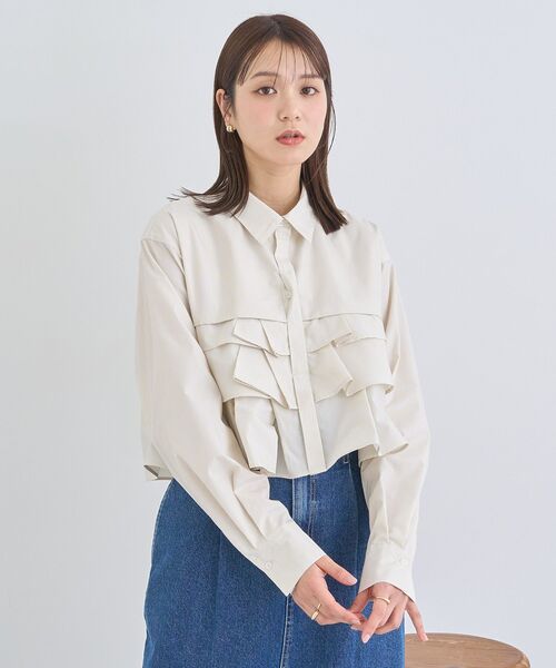 earth music&ecology(アースミュージックアンドエコロジー)の「ティアードショートシャツ(シャツ/ブラウス・レディース・ベージュ系その他2/オフホワイト/ブルー系その他7・FREE)」の9枚目の写真