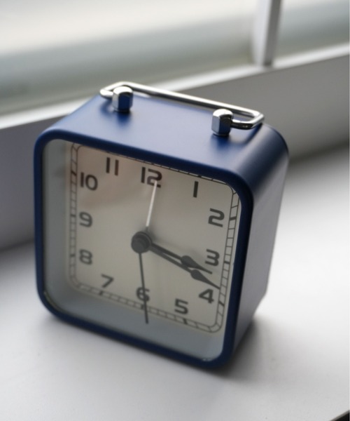 ammy.（エイミードット）の「【 ammy. / エイミードット 】 ビンテージライク スクエア 置時計 / 目覚まし時計（置時計・レディース・ブラック/ブルーグリーン/ホワイト/レッド/ネイビー/イエロー・FREE）」の10枚目の写真