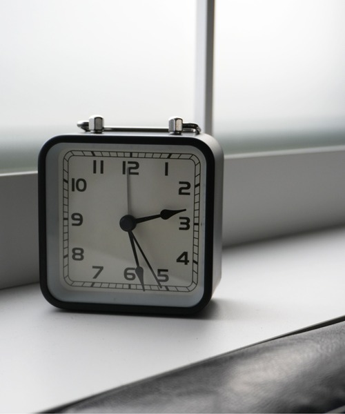 ammy.（エイミードット）の「【 ammy. / エイミードット 】 ビンテージライク スクエア 置時計 / 目覚まし時計（置時計・レディース・ブラック/ブルーグリーン/ホワイト/レッド/ネイビー/イエロー・FREE）」の16枚目の写真