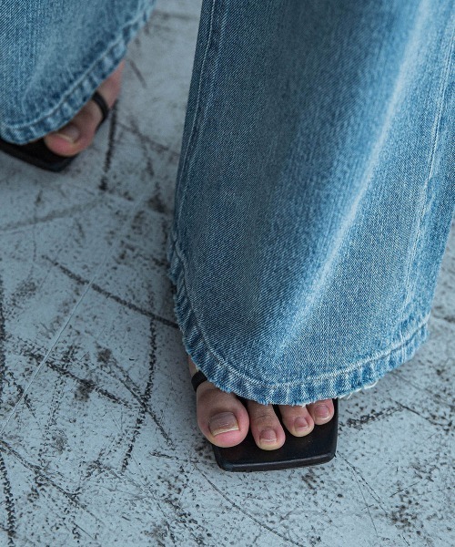 MAYSON GREY(メイソングレイ)の「デニムワイドパンツ≪洗濯機で洗える≫(デニムパンツ・レディース・ネイビー/ブルー・M)」の15枚目の写真