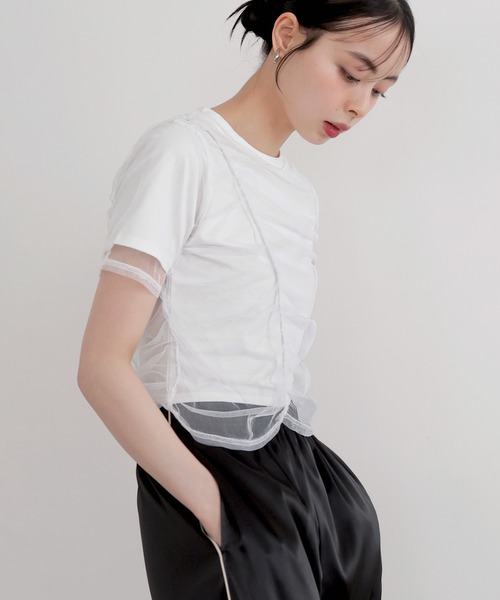 LIAN（リアン）の「シャーリングチュールレイヤードTシャツ（Tシャツ/カットソー・レディース・杢グレー/ホワイト×ブラック/オフホワイト/ブラック・FREE）」の2枚目の写真