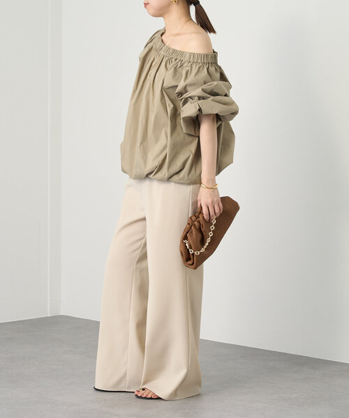 LOUNGEDRESS(ラウンジドレス)の「ワイドイージーパンツ(スラックス・レディース・アイボリー/ブラック/キャメル・SMALL/MEDIUM)」の5枚目の写真