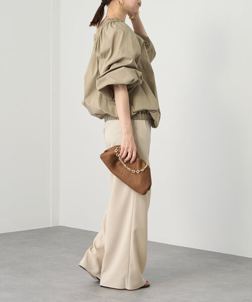LOUNGEDRESS(ラウンジドレス)の「ワイドイージーパンツ(スラックス・レディース・アイボリー/ブラック/キャメル・SMALL/MEDIUM)」の7枚目の写真