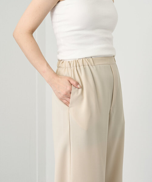 LOUNGEDRESS(ラウンジドレス)の「ワイドイージーパンツ(スラックス・レディース・アイボリー/ブラック/キャメル・SMALL/MEDIUM)」の15枚目の写真