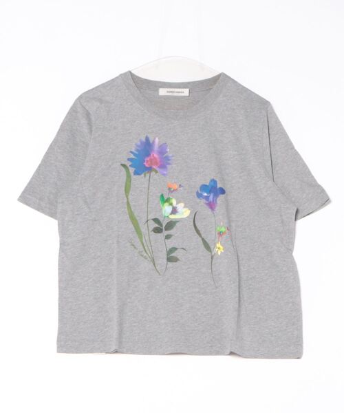 SUPER HAKKA（スーパーハッカ）の「水彩画フラワープリントTシャツ（Tシャツ/カットソー・レディース・ブラック/オフホワイト/杢グレー・FREE）」の3枚目の写真