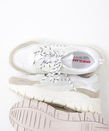 【AKIII CLASSIC】URBAN TRACKER スニーカー