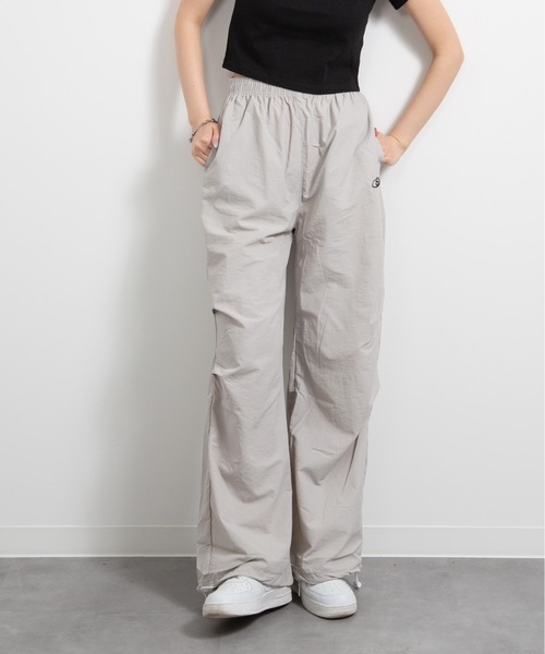 HALEY PESCA(ヘーリーペスカ)の「HALEY PESCA/ワイドレッグ ストリート カーゴパンツ(カーゴパンツ・レディース・グレー/ブラック・SMALL/MEDIUM/LARGE)」の2枚目の写真