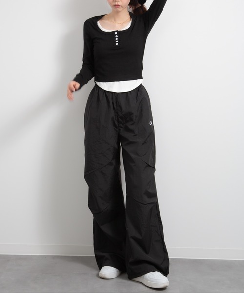 HALEY PESCA(ヘーリーペスカ)の「HALEY PESCA/ワイドレッグ ストリート カーゴパンツ(カーゴパンツ・レディース・グレー/ブラック・SMALL/MEDIUM/LARGE)」の16枚目の写真