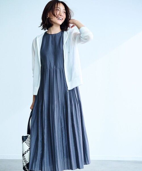 J.PRESS Ladies(J.プレス レディス)の「【WEB限定カラーあり・洗える】SHEER LIGHT KNIT ラメ パーカー(パーカー・レディース・ベージュ系/ピンク系/ネイビー系/ピーコックグリーン系/スカイブルー系/ホワイト系・SMALL)」の12枚目の写真