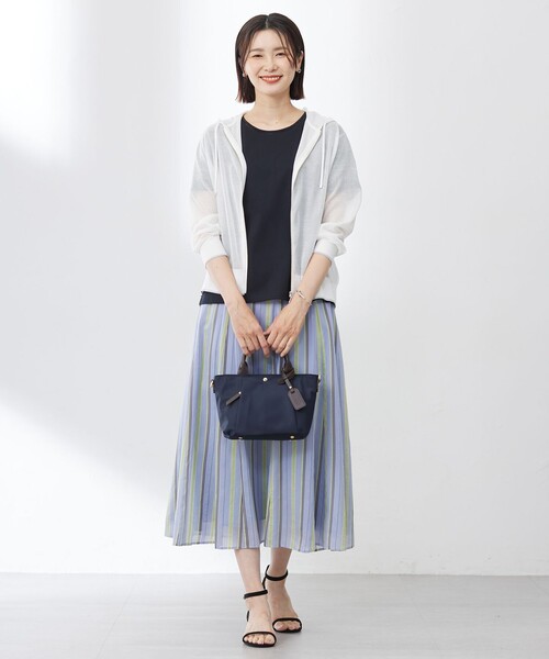 J.PRESS Ladies(J.プレス レディス)の「【WEB限定カラーあり・洗える】SHEER LIGHT KNIT ラメ パーカー(パーカー・レディース・ベージュ系/ピンク系/ネイビー系/ピーコックグリーン系/スカイブルー系/ホワイト系・SMALL)」の13枚目の写真