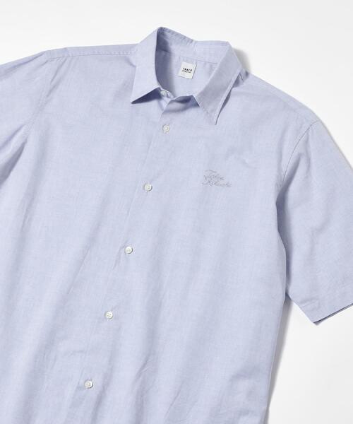 TAKEO KIKUCHI(タケオキクチ)の「【LIMITED】ワンポイントロゴ刺繍 綿麻半袖シャツ(シャツ/ブラウス・メンズ・ホワイト/ブラック/ネイビー/グレー/ブルー・01/02/03/04/05)」の1枚目の写真