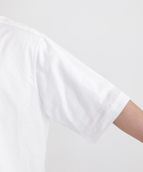 TAKEO KIKUCHI(タケオキクチ)の「【LIMITED】ワンポイントロゴ刺繍 綿麻半袖シャツ(シャツ/ブラウス・メンズ・ホワイト/ブラック/ネイビー/グレー/ブルー・01/02/03/04/05)」の11枚目の写真