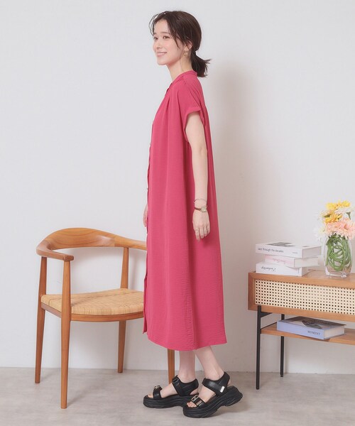 ITS'DEMO（イッツデモ）の「【接触冷感／吸水速乾／洗濯機OK】イージーケア前開きワンピース＜ラク服シリーズ＞（ワンピース・レディース・ピンク系/ライトベージュ/ブラック/ブルー・00）」の19枚目の写真