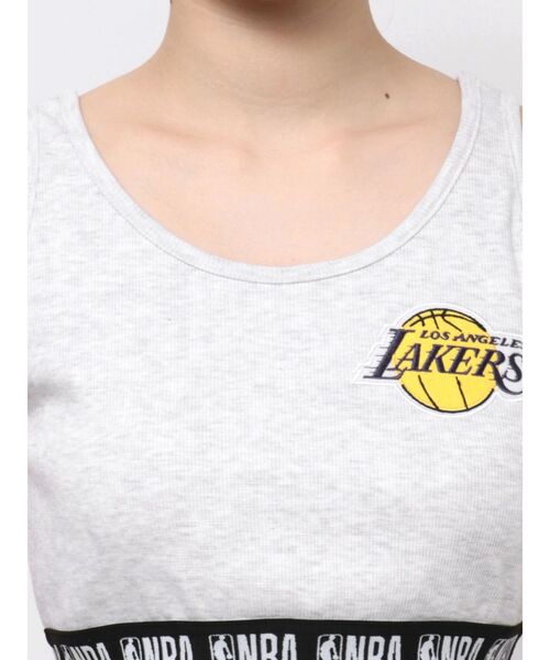NBA（エヌビーエー）の「NBA SPORTY BUSTIER（キャミソール・レディース・チャコールグレー/オフホワイト/ライトグレー・FREE）」の11枚目の写真